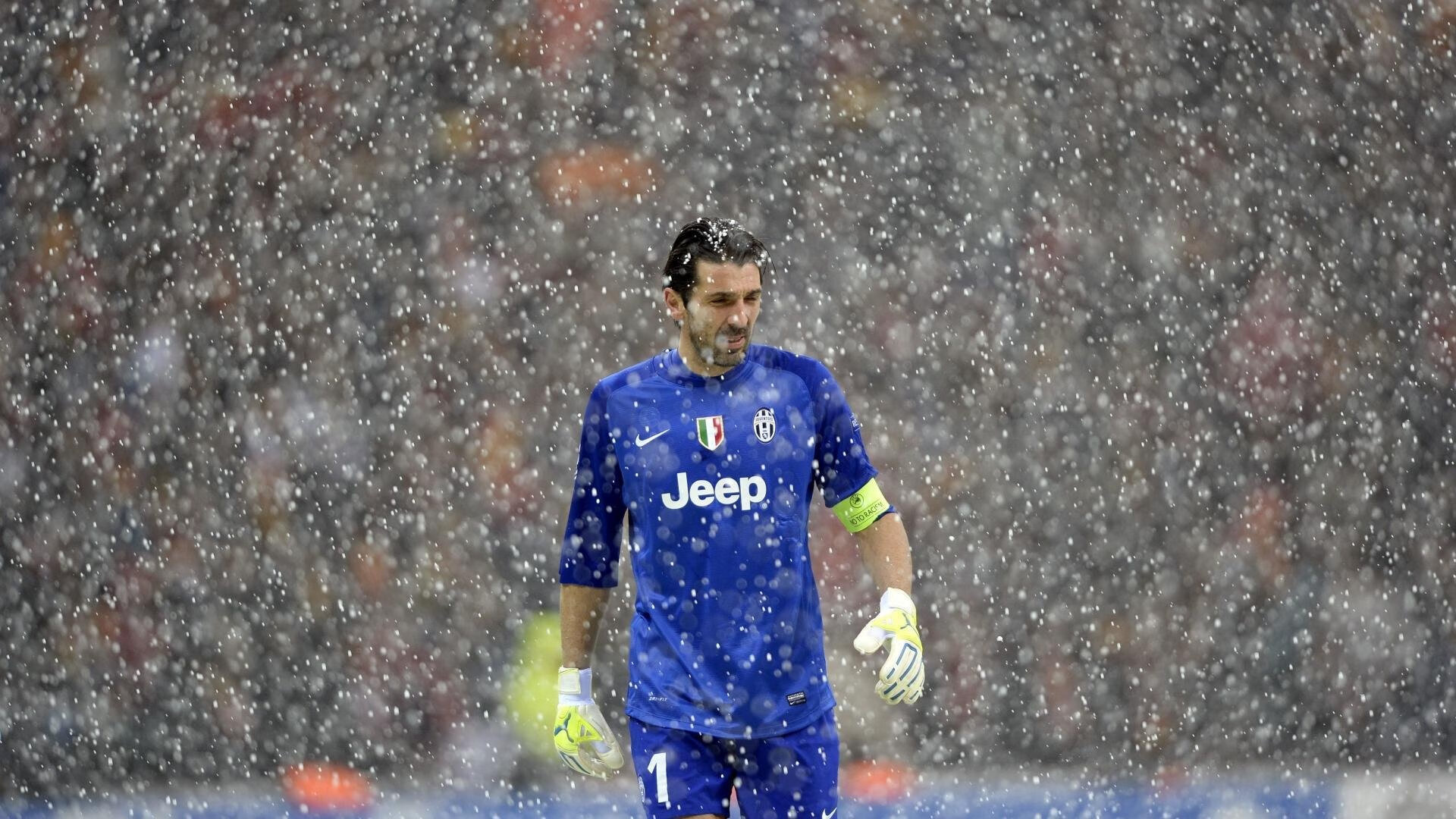 开云体育-爵士粉碎灰熊，小贾伦关键时刻站出来，一场比赛两种成长